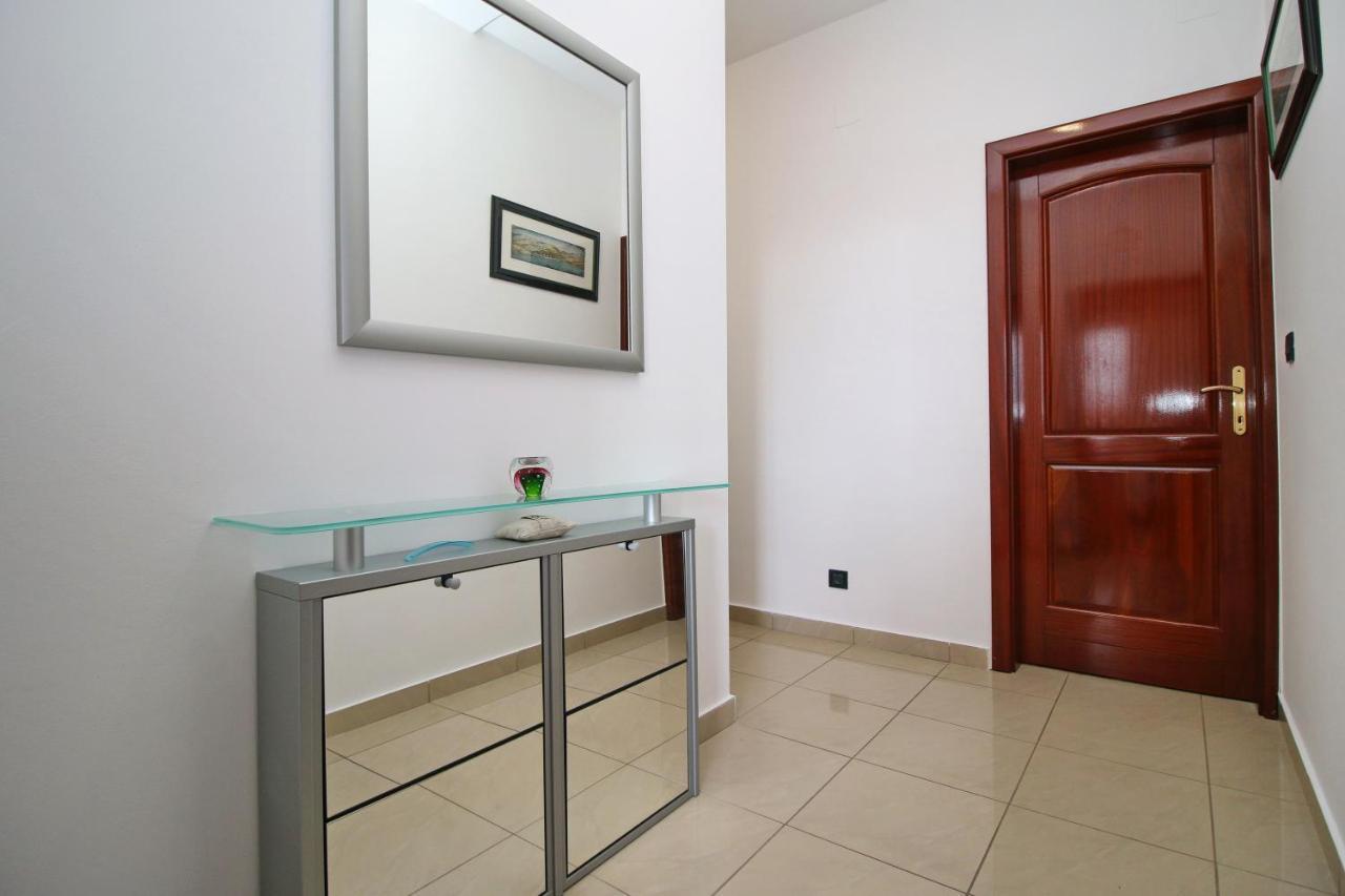 Polo Apartments โรวีน ภายนอก รูปภาพ