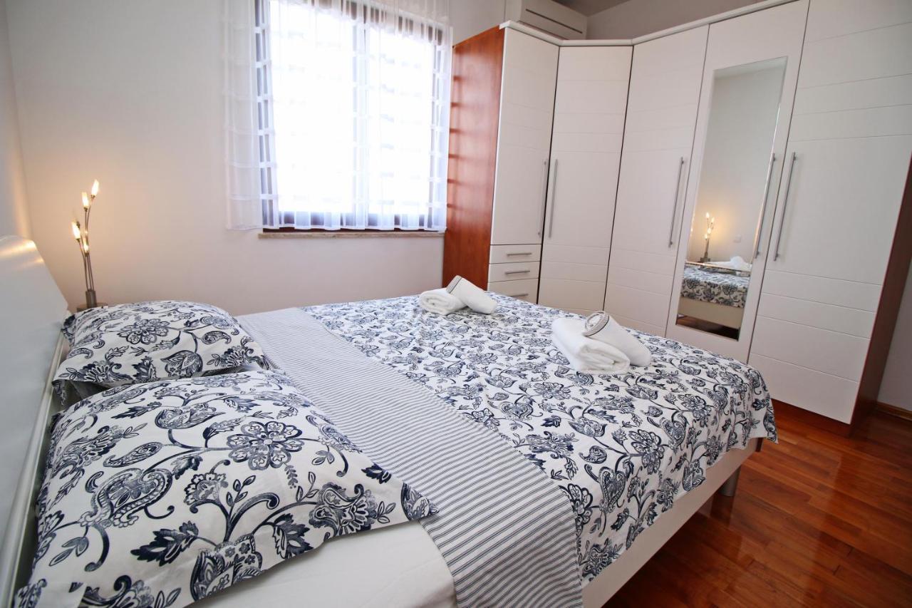Polo Apartments โรวีน ภายนอก รูปภาพ
